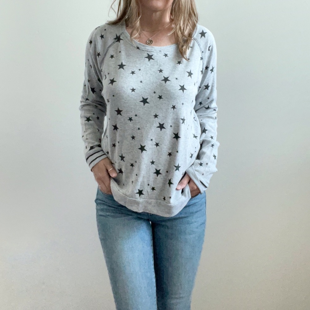 P.J. SALVAGE Cozy Celestial Stars gray and black slouchy thermal top size Large